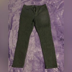 💜Old Navy Black High Rise WOW Super Skinny Jeans gently Worn.👖